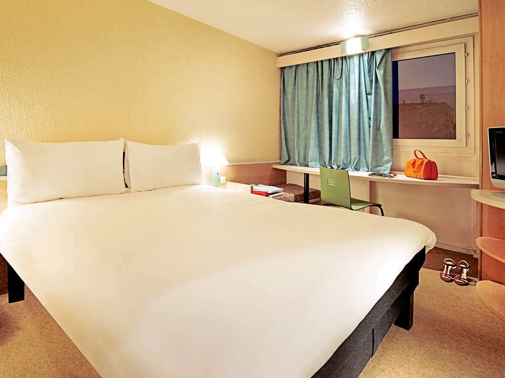 Hotel Ibis Amboise Habitación foto